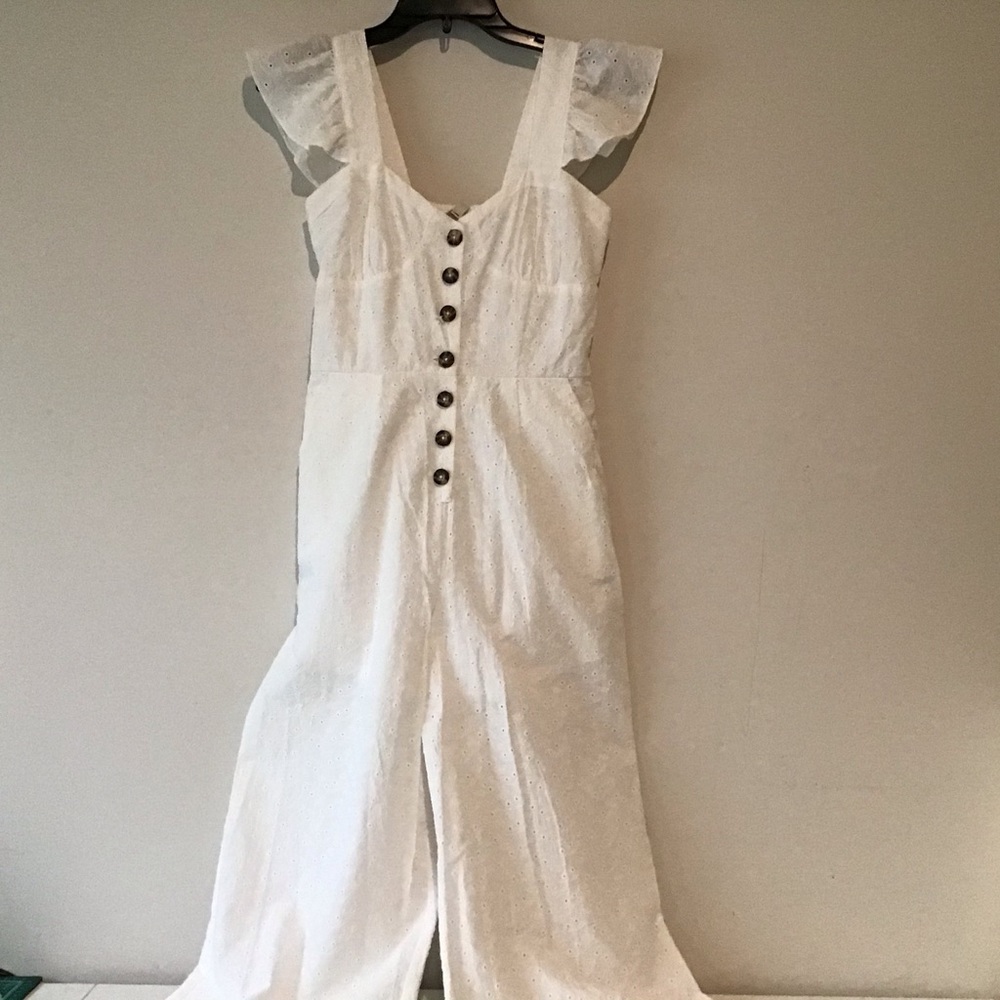 Jumpsuit Junior’s Small White Eyelet ButtonsNWT